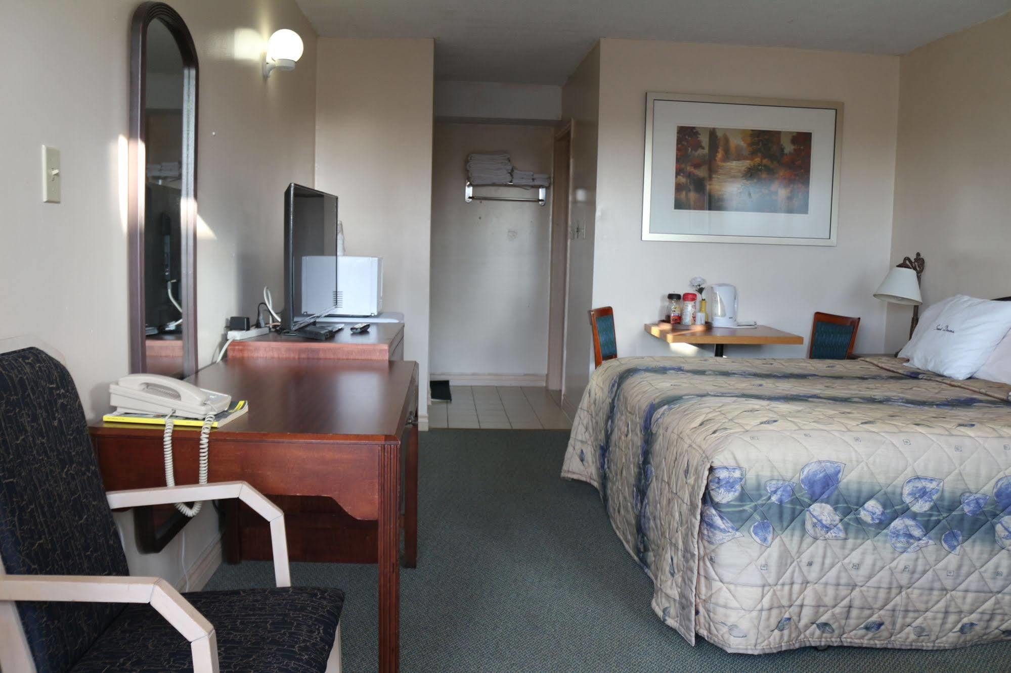Good Night Inn Port Colborne Bagian luar foto