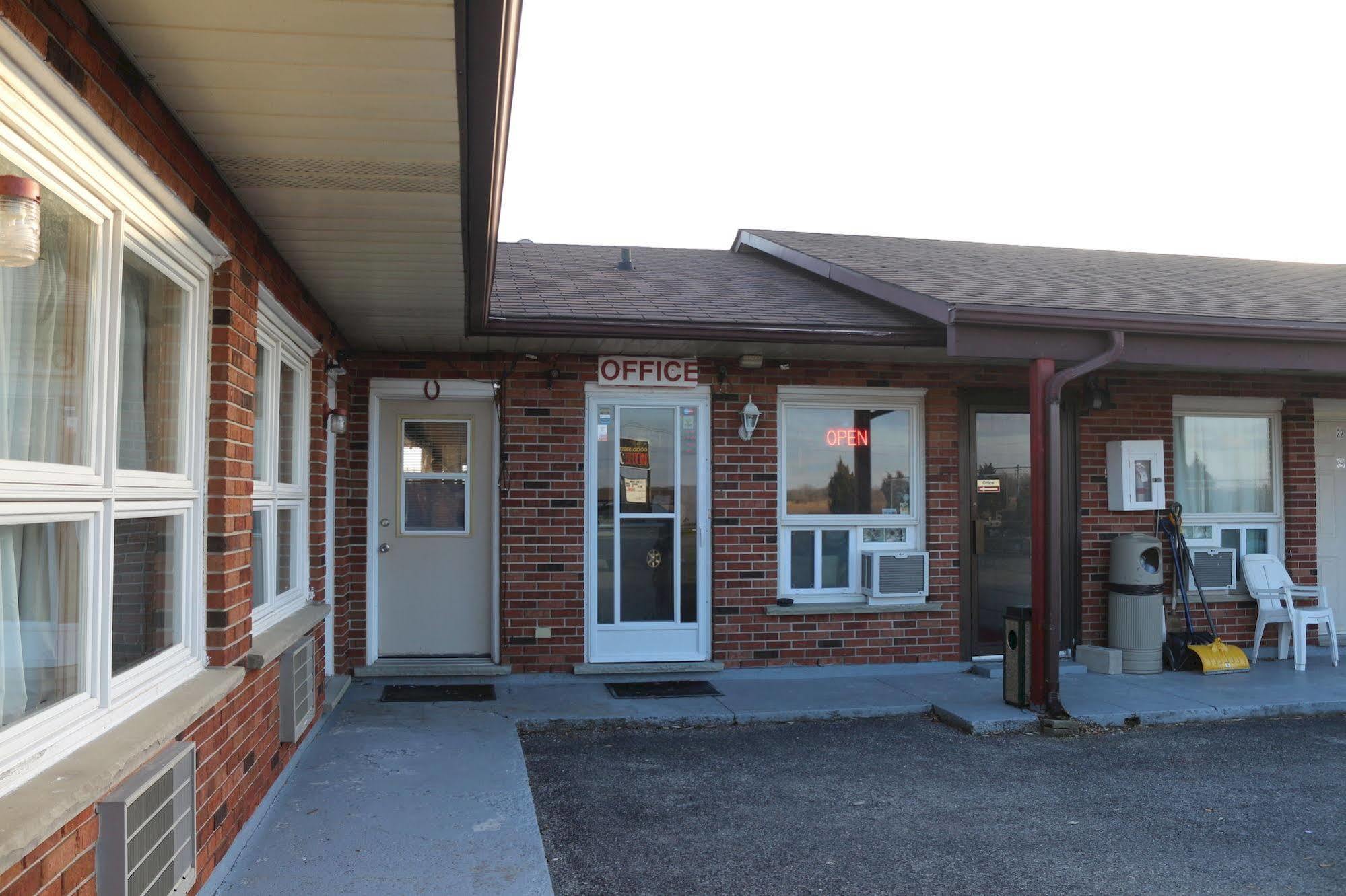 Good Night Inn Port Colborne Bagian luar foto